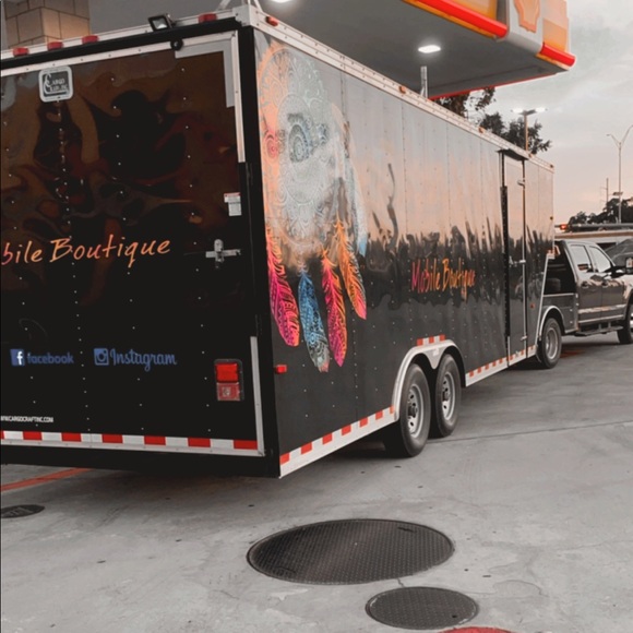 Hey babe, I’m Morgan the owner of The Sassy Heifer Boutique! - Picture 15 of 16